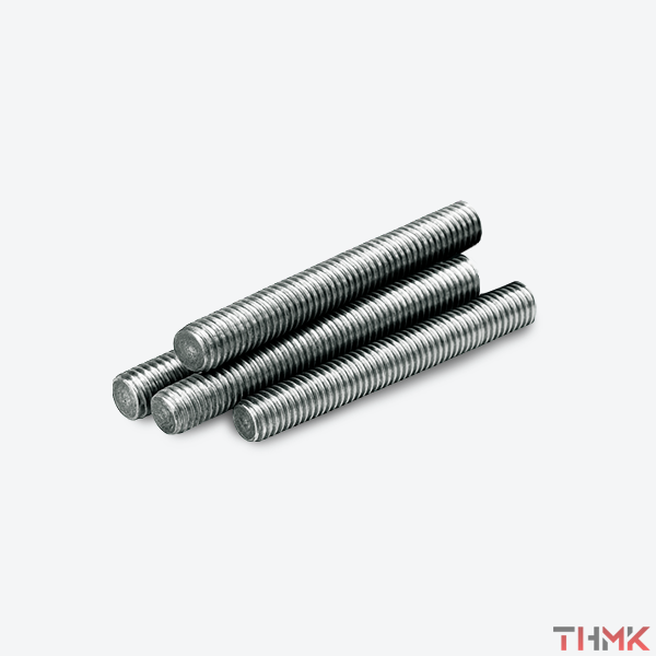 Титановые шпильки